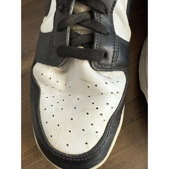 Nike Panda Dunk Low Men's Sneakers Size 11 Black/White - Picture 2 of 14